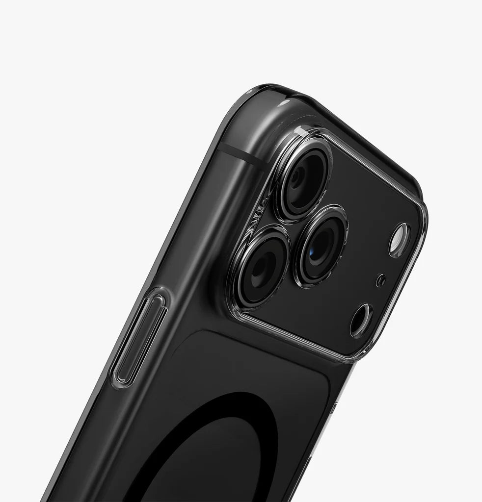 UNIQ AirSuit MagClick Case for iPhone 18 Pro Max – Glossy Smoke