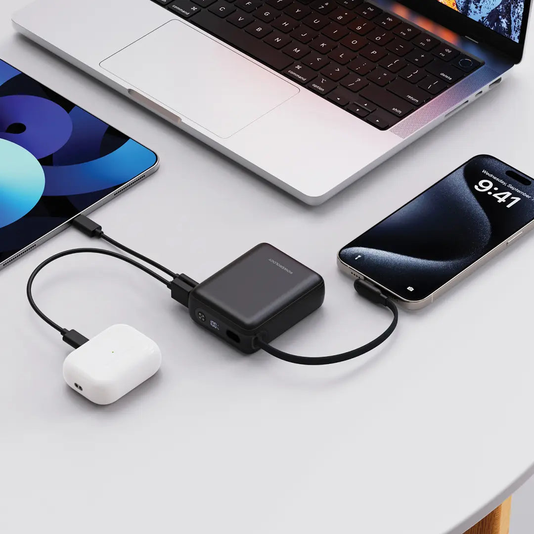 Powerology Montreal 10000mAh Power Bank - Black